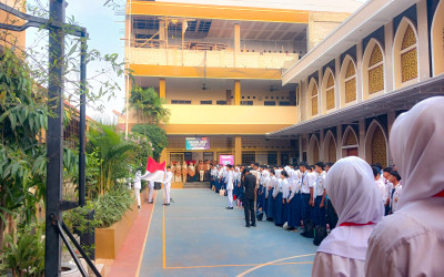 Dari Asing jadi Bersanding: Keceriaan Siswa Baru Menjelajahi SMK Yaspia